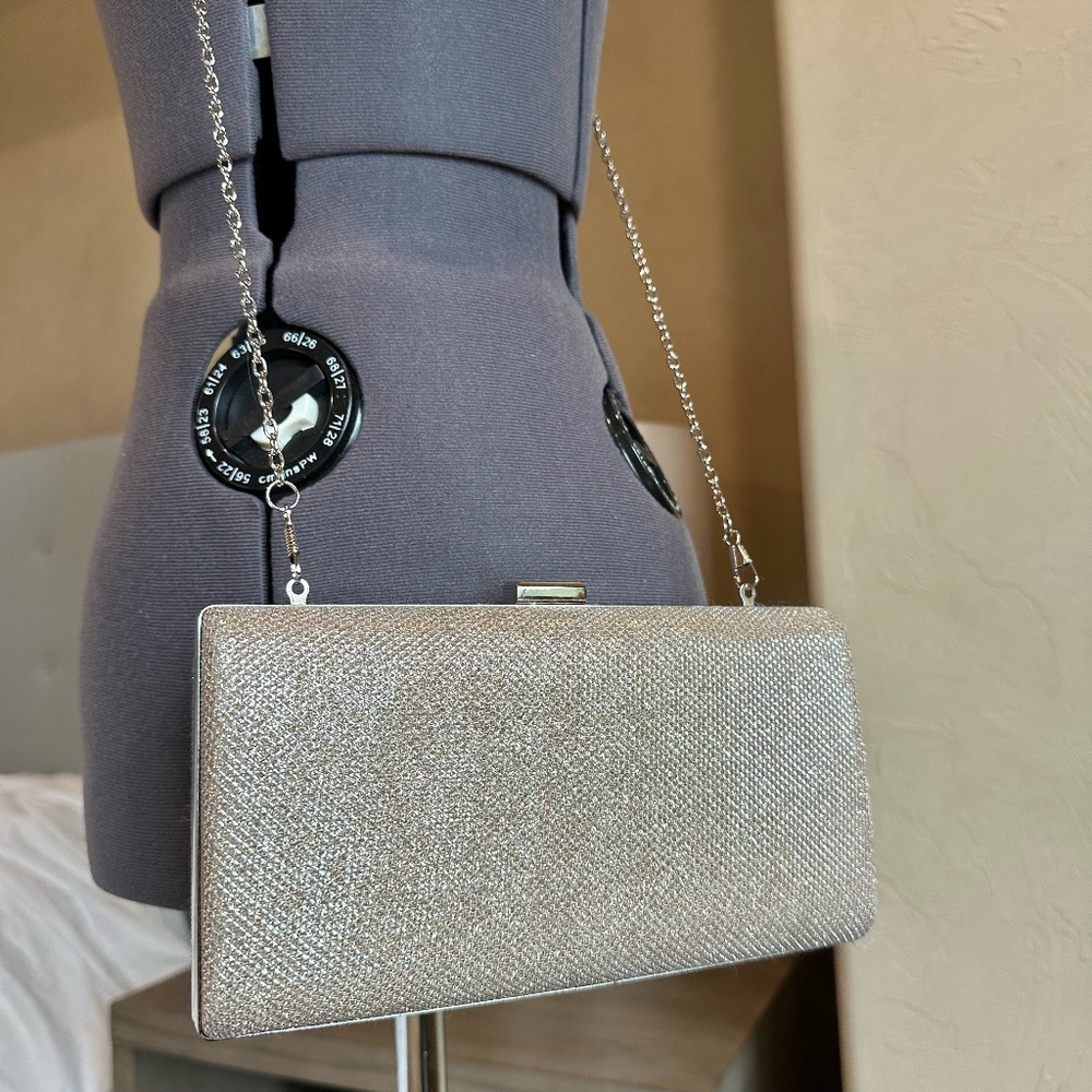 Sparkly clutch/purse in gold champagne color